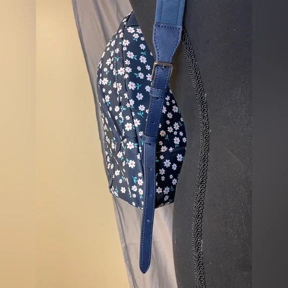 NWOT Kate Spade Dark Blue Daisy Nylon Karissa Backpack - Picture 5 of 12